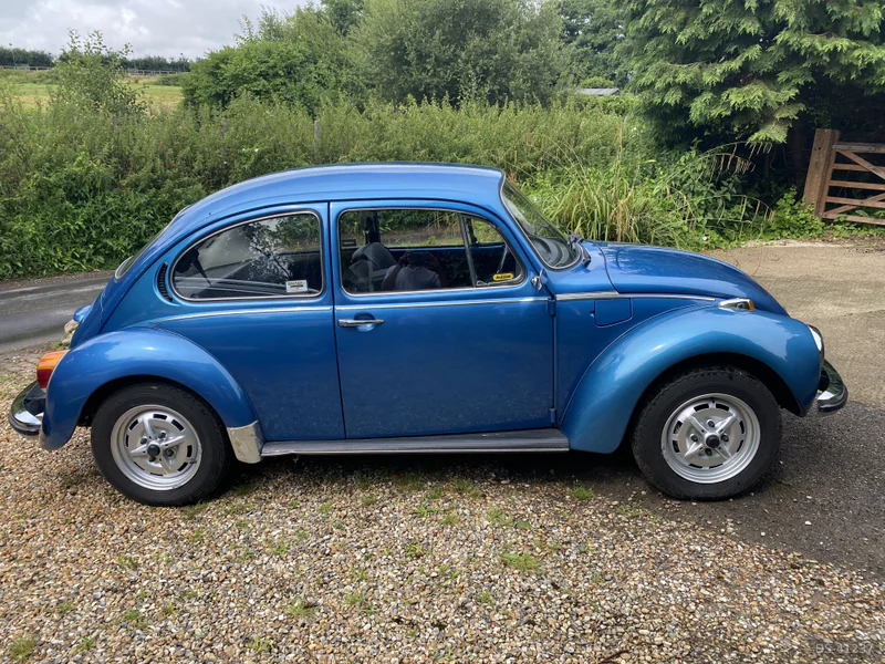 1972 Volkswagen Beetle in Ash 2