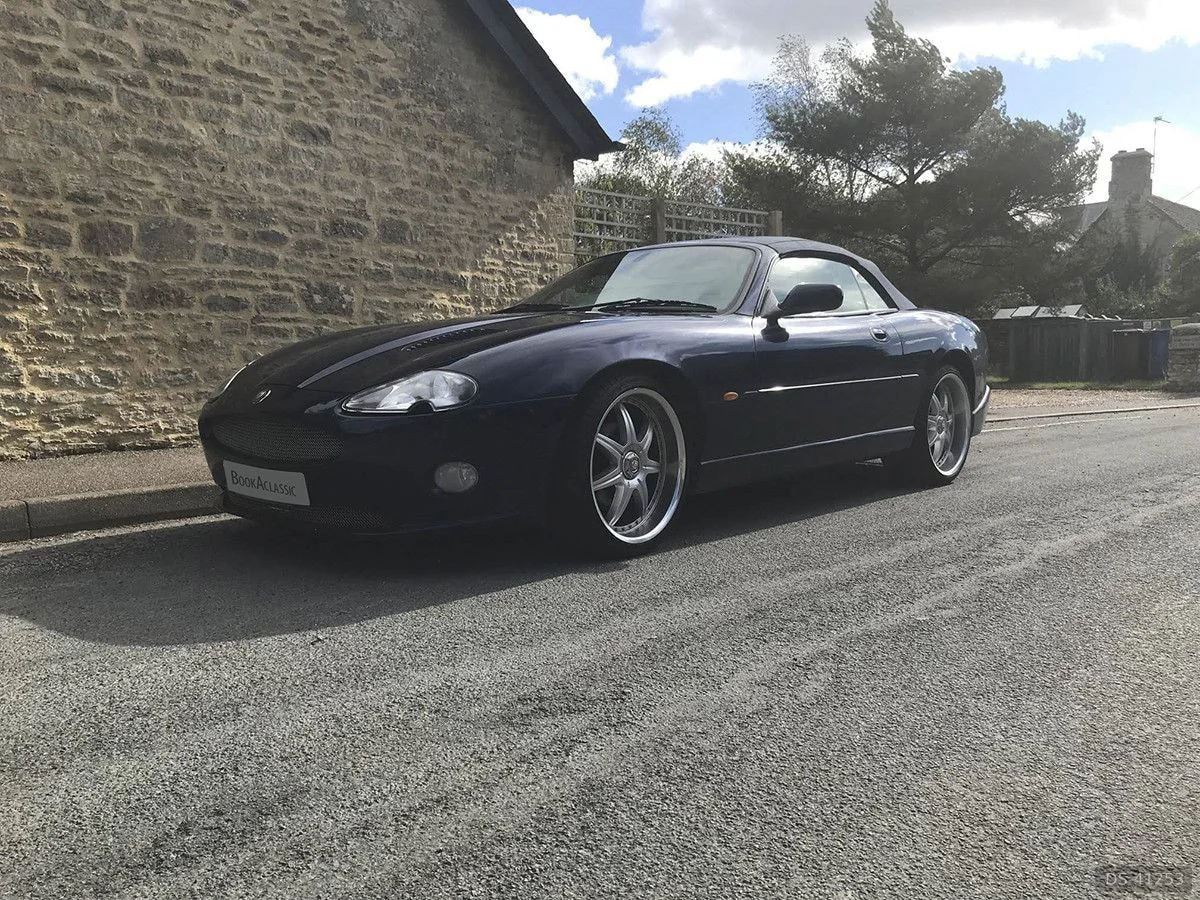 2000 Jaguar XKR
