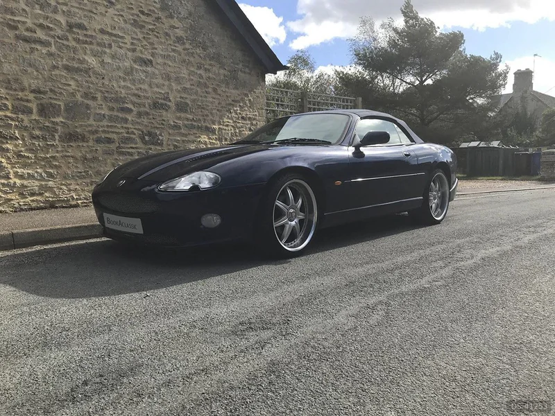 2000 Jaguar XKR in Bicester