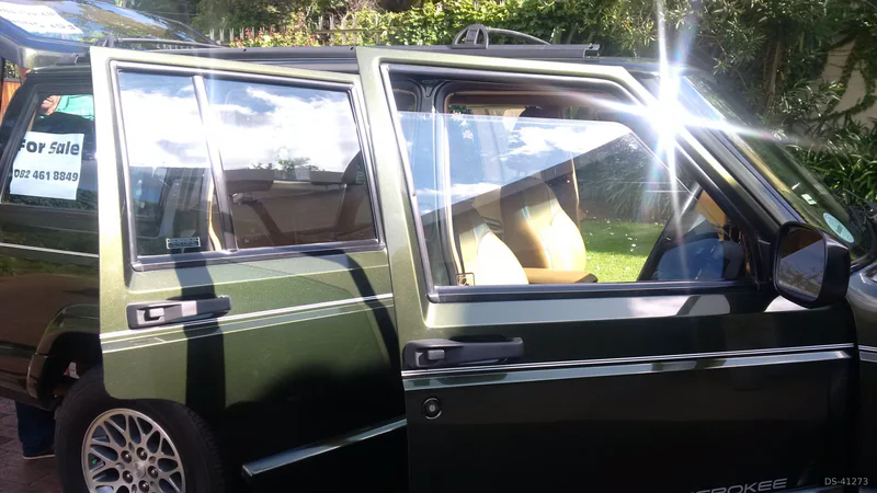 1998 Jeep Cherokee in Johannesburg 2