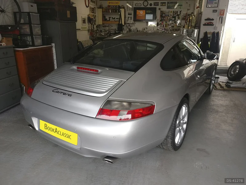2000 Porsche 911 Carrera in Rayleigh 5