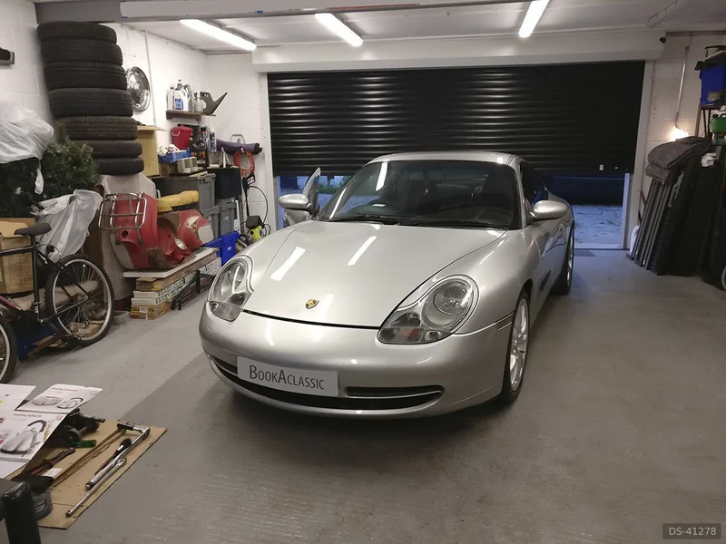 2000 Porsche 911 Carrera in Rayleigh 10