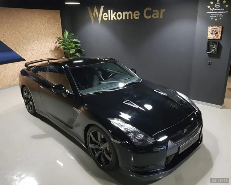2010 Nissan Gt-r in Odivelas 1