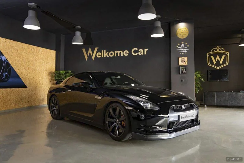 2010 Nissan Gt-r in Odivelas 8