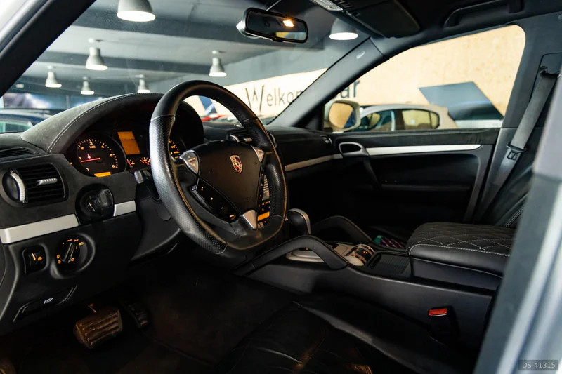 2010 Porsche Cayenne