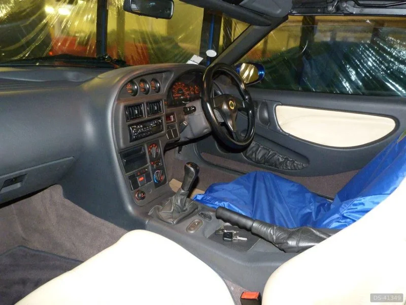 1995 Lotus Elan S2 in Chelmsford 3