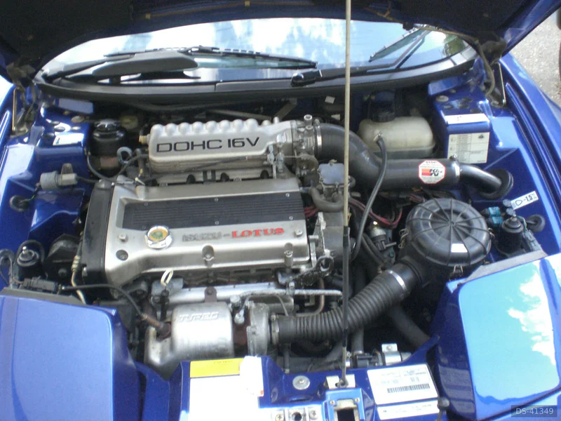 1995 Lotus Elan S2 in Chelmsford 7