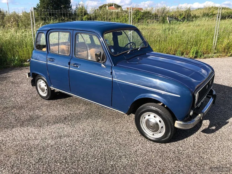 1975 Renault 4lc in Algés 2