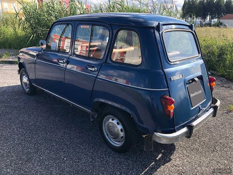 1975 Renault 4lc in Algés 3