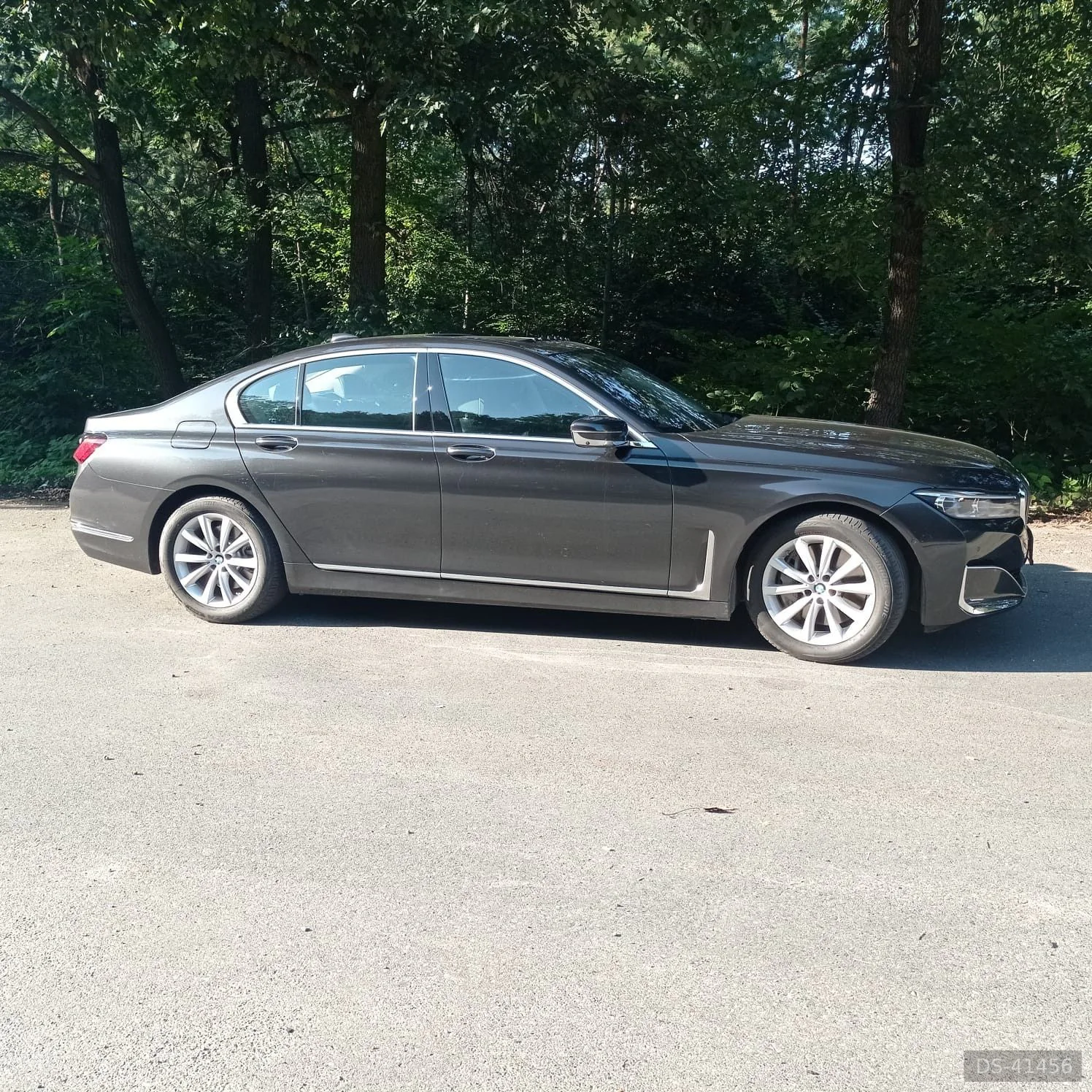 2019 BMW 7 745i
