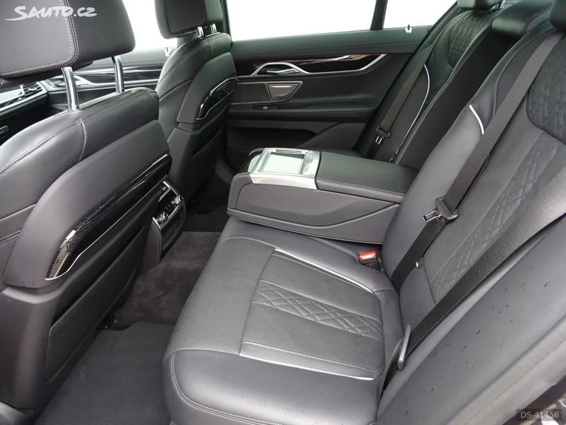 2019 BMW 7 745i in Horoměřice 5