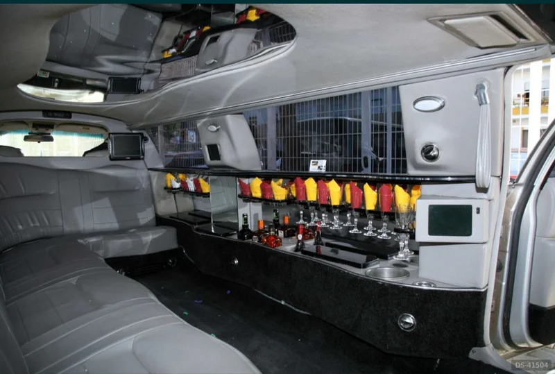 2009 Lincoln Limousine in Odivelas 3
