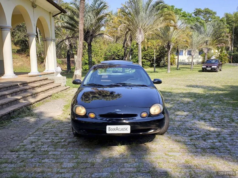 1997 Ford Taurus in São Paulo 3
