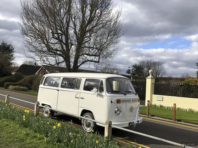 1972 Volkswagen Microbus Deluxe