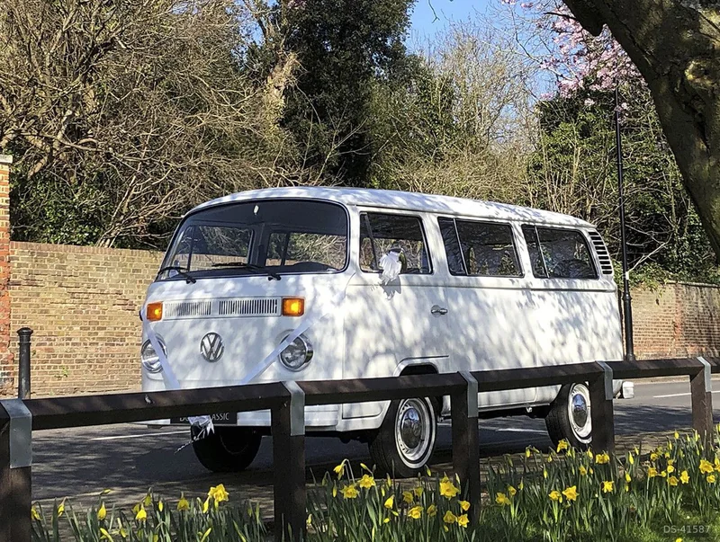 1972 Volkswagen Microbus Deluxe