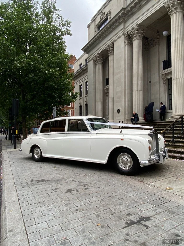 1976 Rolls-Royce Phantom 6 Landaulette in Buckinghamshire 6