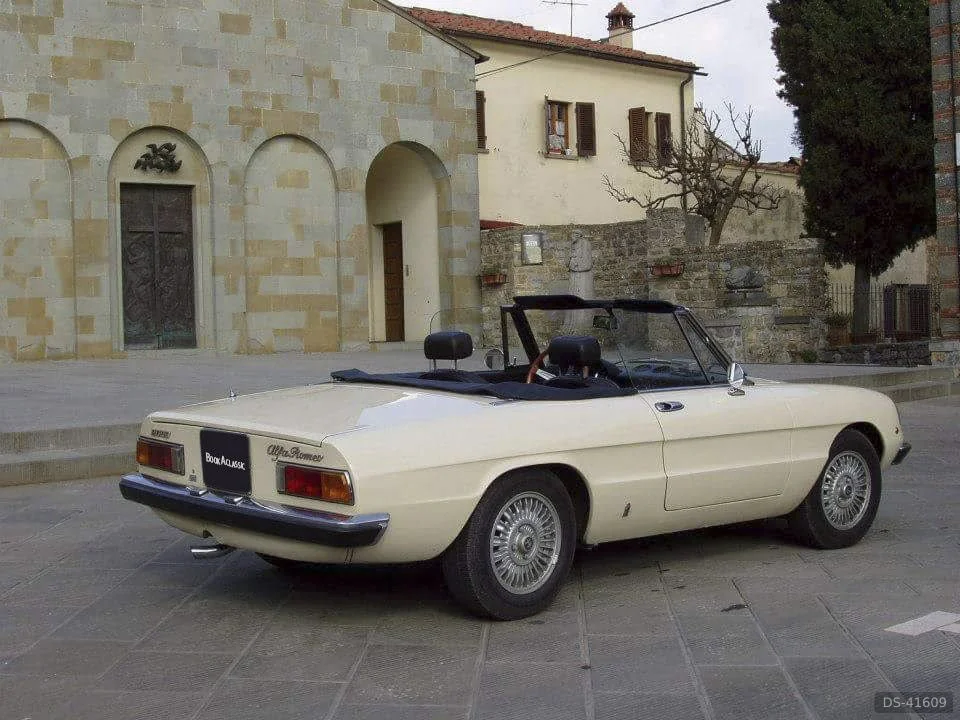 1973 Alfa Romeo Spider Veloce 2000