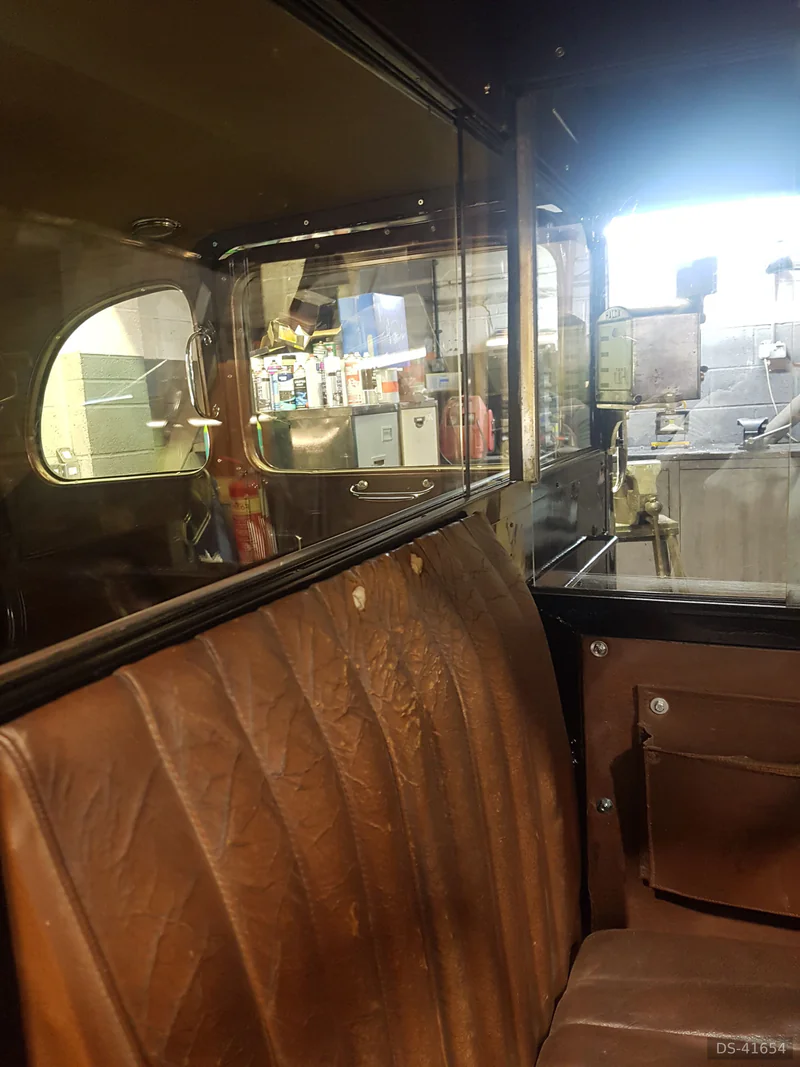 1957 Austin Fx3 in Chatham 4