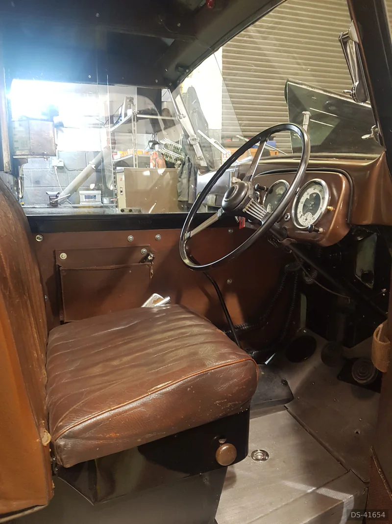 1957 Austin Fx3 in Chatham 6