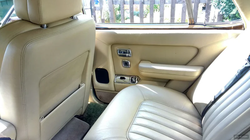 1981 Rolls-Royce Silver Spirit in Reading 5