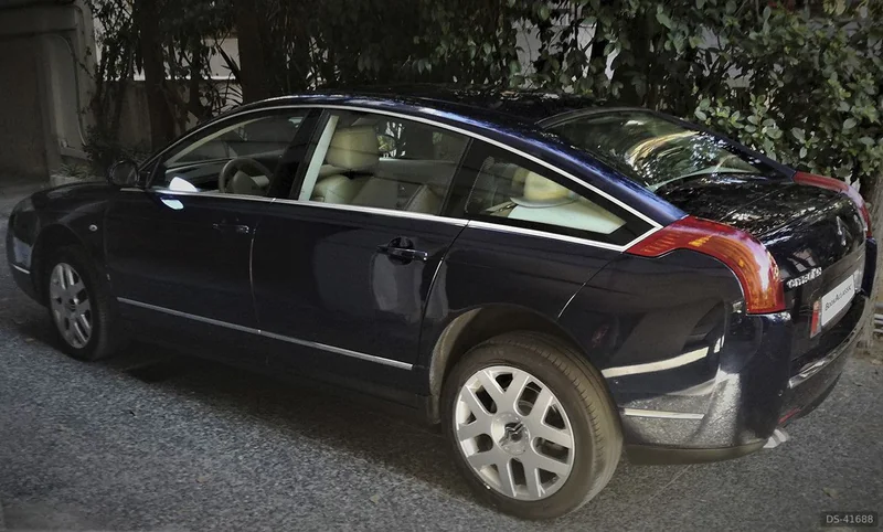 2006 Citroen C6 in Athens 4
