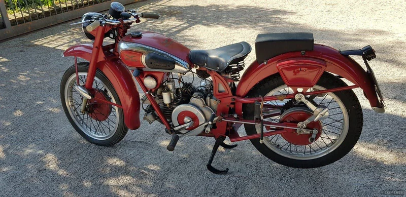 1949 Moto Guzzi Airone 250 in Abano Terme 9