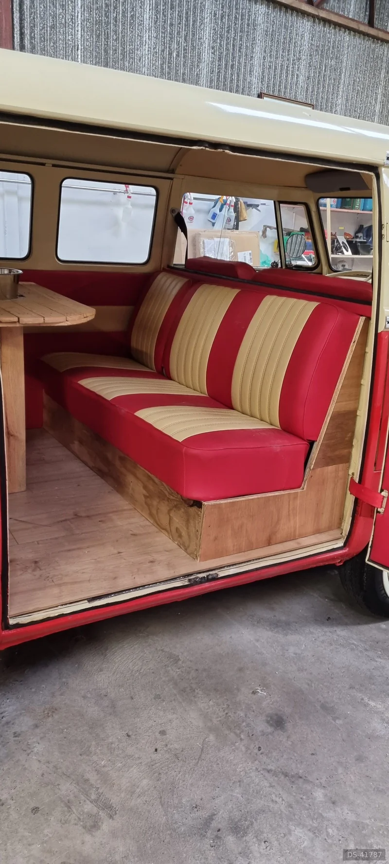 1976 Volkswagen T1 Splitscreen in Castlewellan 3