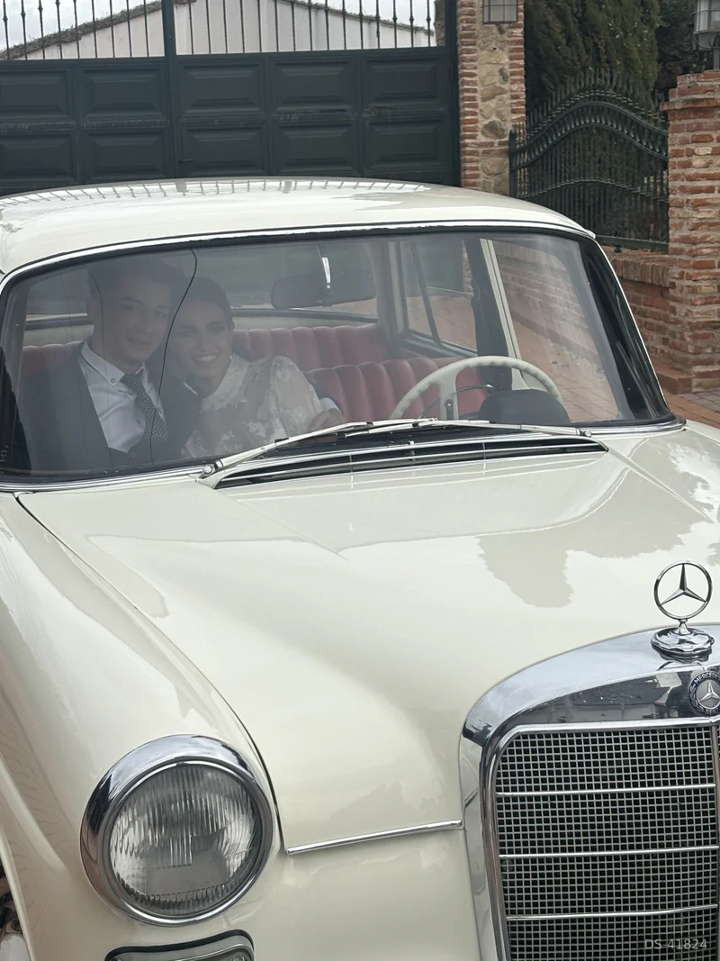 1967 Mercedes-Benz 200 Colas in Madrid 19
