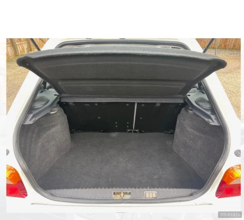 1992 Ford Escort in Seaham 4