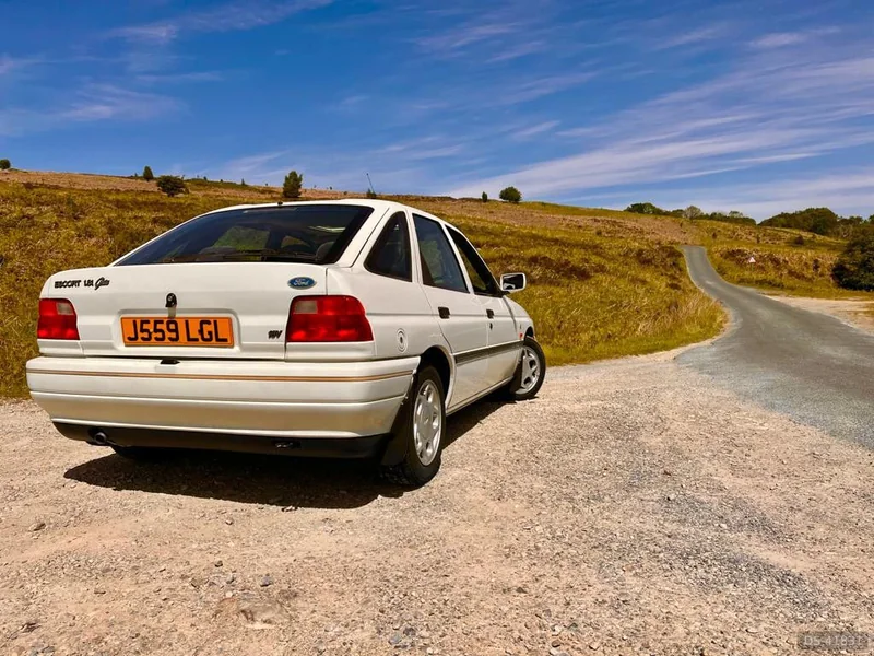 1992 Ford Escort in Seaham 8