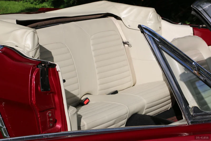 1964 Ford Mustang in Cobham 7