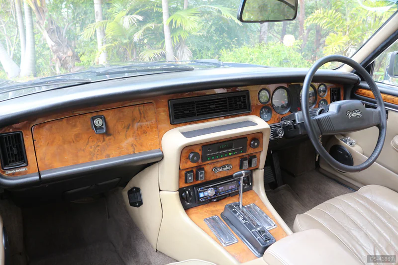 1987 Daimler Double Six in Samsonvale 4