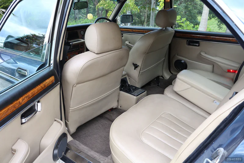 1987 Daimler Double Six in Samsonvale 5