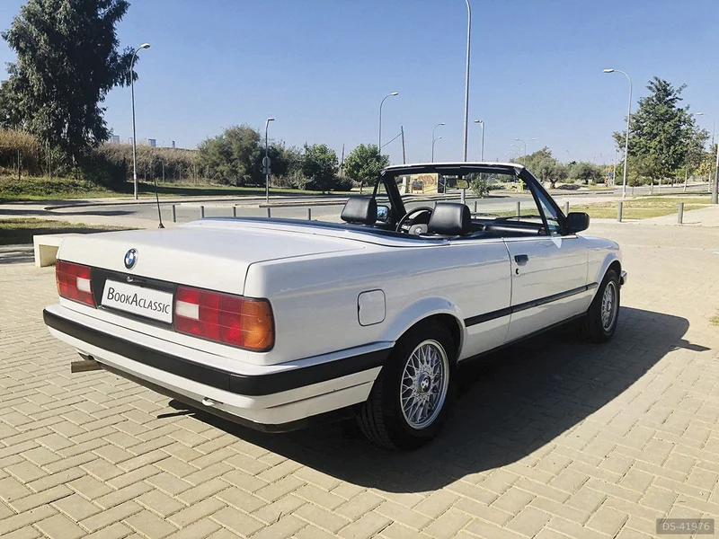 1993 BMW 318i E30 Cabrio in Sotogrande 3