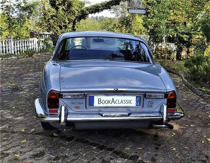 1972 Jaguar Xj6 in Torino 4