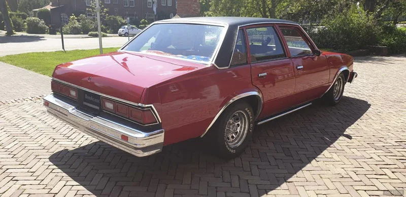 1978 Chevrolet Malibu Classic in Rijswijk 6