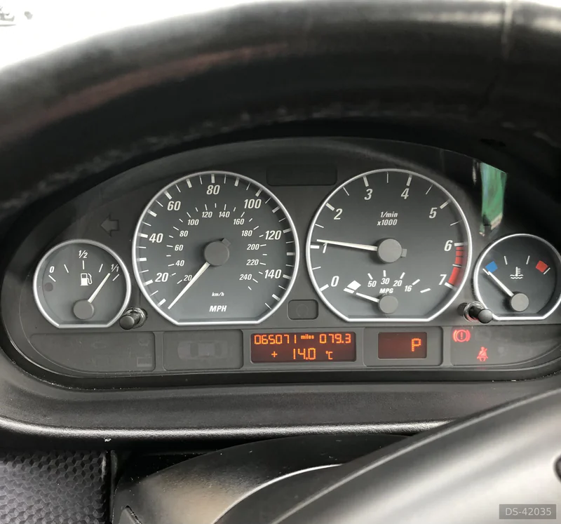 2003 BMW 330ci in Marlow 8