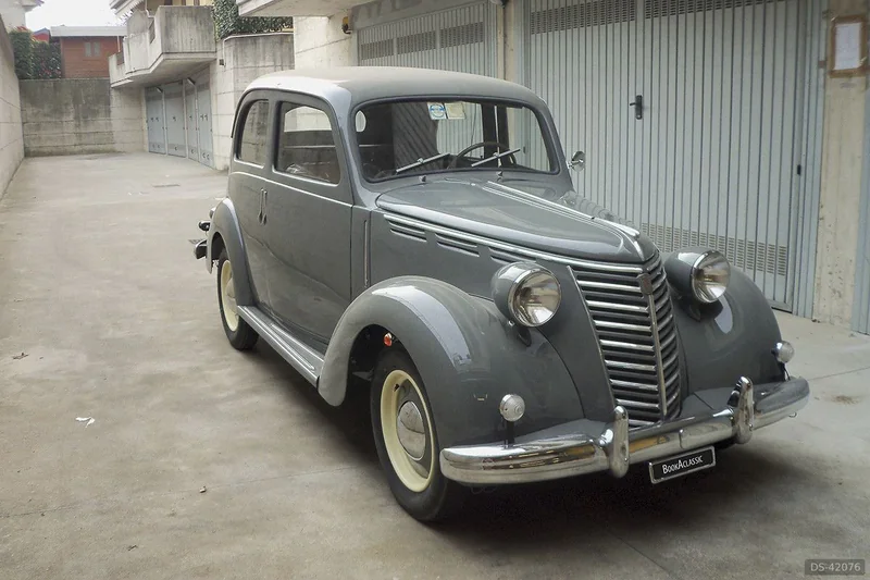 1951 Fiat 1100 E in Bergamo 2