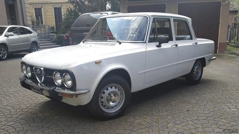 1975 Alfa Romeo Giulia Nuova Super in Reggio Emilia 5