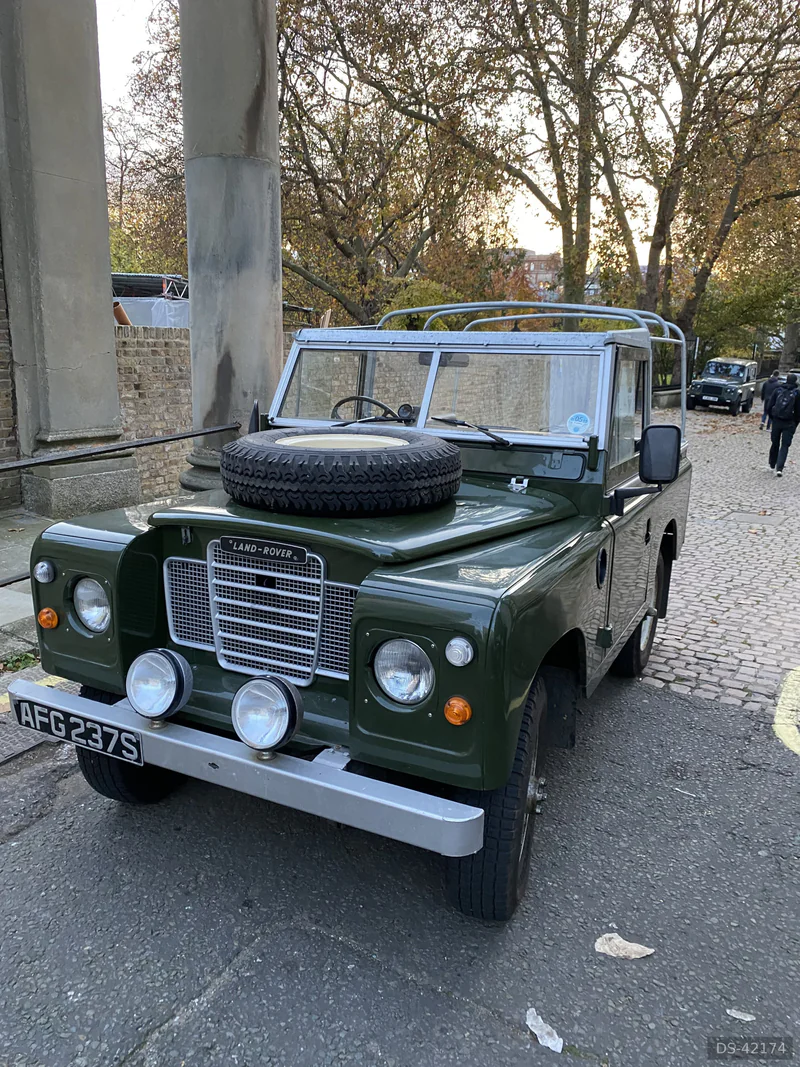 1976 Land Rover Series 3 in London 8