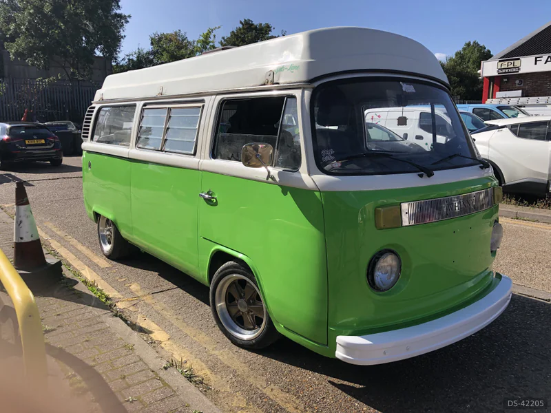 1974 Volkswagen T2 Camper in London 10