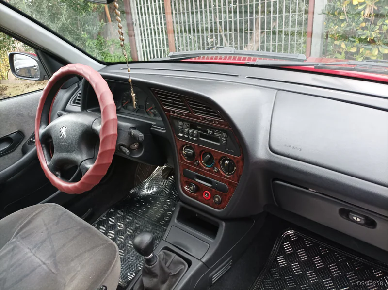 1997 Peugeot 306 in Bacoli 4