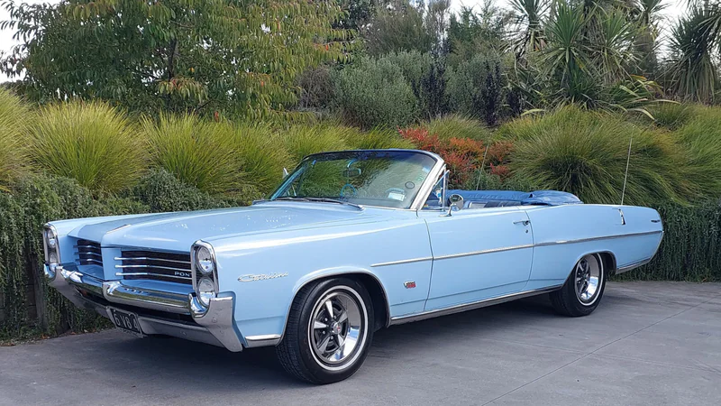 1964 Pontiac Catalina in Auckland 6