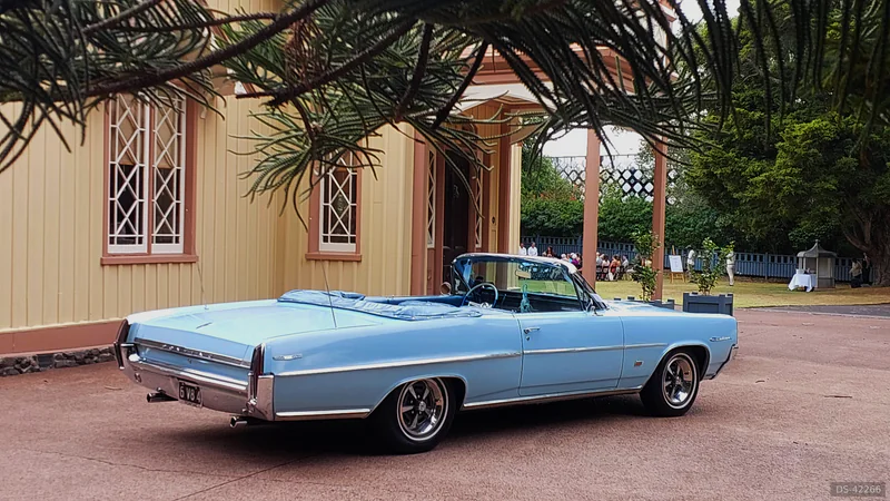 1964 Pontiac Catalina in Auckland 4