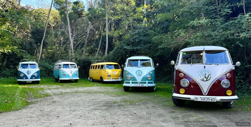 1971 Volkswagen T1 Kombi Bus in Barcelona 9