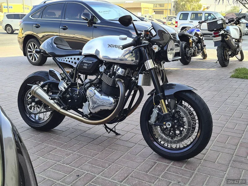 2014 Norton Dominator SS in Burleigh Waters 4
