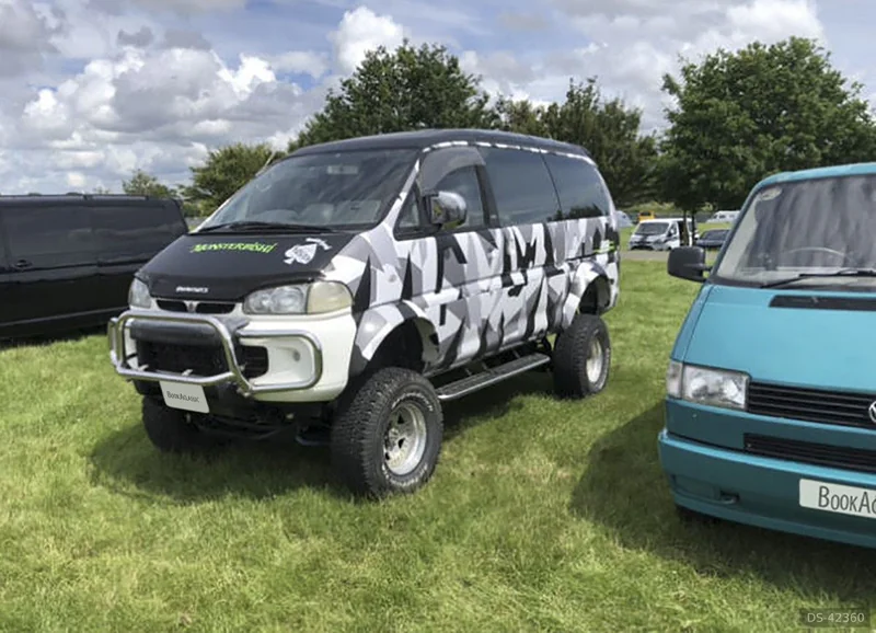 1997 Mitsubishi Delica Superspace in Wewyn Garden City