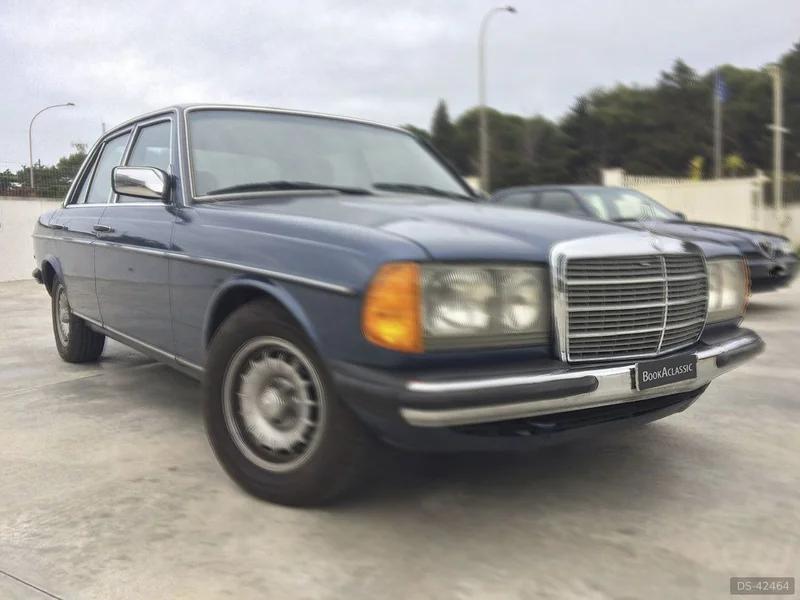 1984 Mercedes-Benz W123 in Galatina