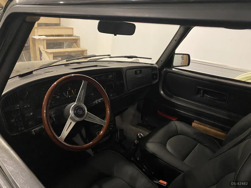 1993 Saab 900 Turbo in Montréal 3