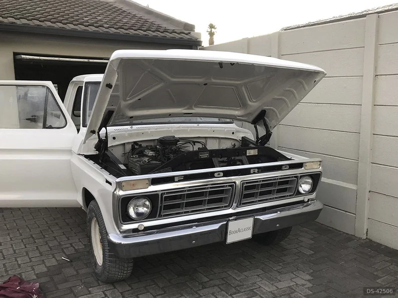 1975 Ford F100 Pickup in Cape Town 7